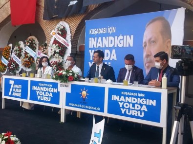 AK Parti Kuşadası İlçe Teşkilatı Olağan Kongresi Yapıldı