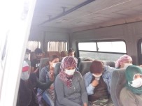 13 Kişilik Servis Aracında 20 Kişi Taşıyan Şoförü Jandarma Affetmedi