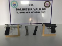 Balıkesir Polis 21 Aranan Şahıs Ve 5 Silah Ele Geçirdi