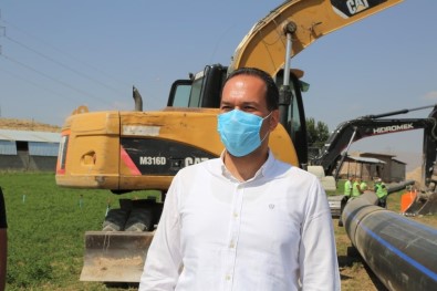 Covid-19'U Atlatan Başkan Özdemir Asbestli Boruların Değiştiği Alanlarda İnceleme Yaptı