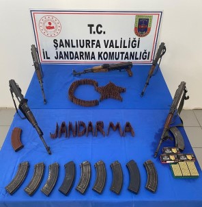 Şanlıurfa'da 5 Kalaşnikof Tüfek Ele Geçirildi