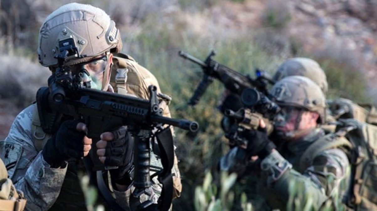 3 terörist etkisiz hale getirildi!