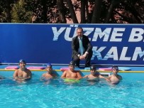 Bakan Kasapoğlu Açıklaması 'Amacımız İsteyen Herkese Yüzme Öğretmek'