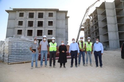 Eskimalatya'da Depremzedelerin Yaraları Sarılıyor