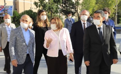 Başkan Akgün, TBB Başkanı Fatma Şahin'i Ağırladı