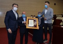 Erzurum'da 5 Şehit Ailesine Ve 2 Gaziye 'Devlet Övünç Madalyası' Verildi