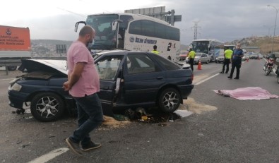 TEM'de Otomobil Kamyona Çarptı Açıklaması 1 Ölü, 5 Yaralı