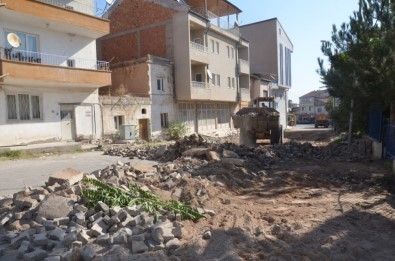 Gülşehir'de Üstyapı Çalışmaları Tüm Hızıyla Devam Ediyor