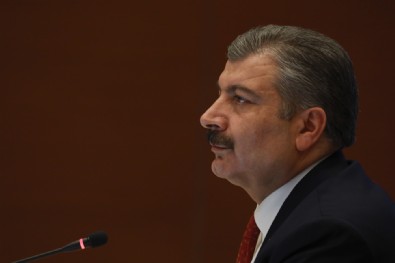 Sağlık Bakanı Fahrettin Koca Bilim Kurulu toplantısının ardından açıklamalarda bulunuyor