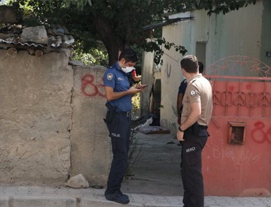 Bunun adı vahşet! Hamile kadını babasının evinde defalarca...