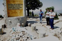 Karacaoğlan Ve Karacakız'ın Mezarları Bakımdan Geçirilecek Haberi