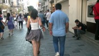 (Özel) Taksim'de Genç Kadını Takip Eden Kişi Güven Timlerince Yakalandı