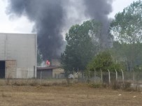 Sakarya'da Fabrikanın Kazan Dairesinde Patlama Açıklaması 1'İ Ağır 2 İşçi Yaralı Haberi