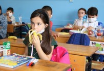 İlk Teneffüste 60 Bin Öğrencinin Meyvesi Büyükşehir'den Haberi