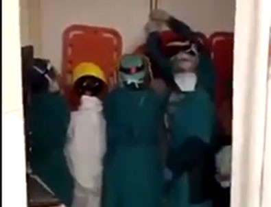Sağlık çalışanlarına şiddet kamerada!