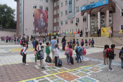 Samsun'da Minikler Pandemi Gölgesinde Ders Başı Yaptı