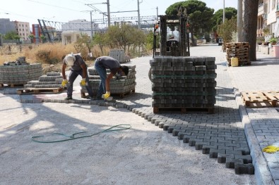 Yunusemre'den Muradiye'de Yol Çalışması