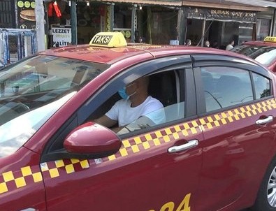 Bordo taksiler sarıya döndü! Taksiciler isyan bayrağını çekti