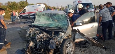 Hatay'da Otomobiller Kafa Kafaya Çarpıştı Açıklaması 1 Ölü, 1 Yaralı