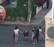Antalya'da 5 Kadının Sokak Kavgası Kamerada