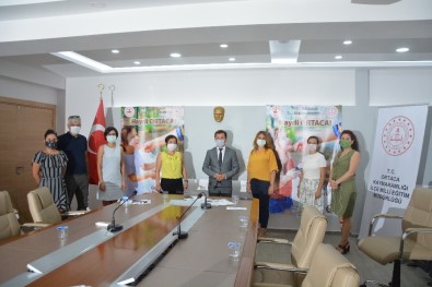 İhtiyaç Sahibi Öğrenciler İçin Bilgisayar Ve Tablet Kampanyası