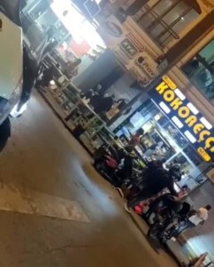 (Özel) İstanbul'da Döner Bıçaklı, Masalı Ve Sandalyeli Kavga Kamerada