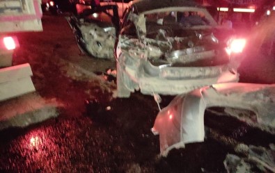 Tatvan'da Trafik Kazası Açıklaması 1 Ölü, 4 Ağır Yaralı