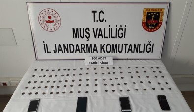 Jandarmadan Uyuşturucu Ve Tarihi Eser Operasyonu Açıklaması 10 Gözaltı