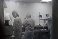 Türkiye'nin Farklı Formlarda Yapay Kemik Üreten Tek Tesisi Manisa'da