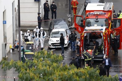 Fransız Polisi Satırlı Saldırıda Yaralı Sayısını 2 Olarak Açıkladı