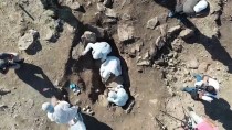 Malazgirt Savaşı Alanının Tespiti İçin Açılan Mezarlarda Kemik Kalıntılarına Rastlandı Haberi