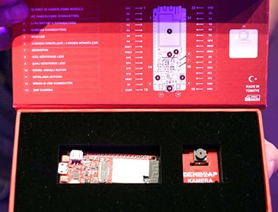 Yerli üretim 'Deneyap Yazılım Kartı' TEKNOFEST'te tanıtıldı