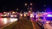 Denizli'de Karşı Şeride Geçen Otomobilin Ticari Araçla Çarpışması Sonucu 10 Kişi Yaralandı