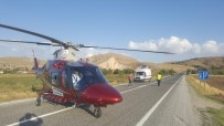 Yaralıları Kurtarmak İçin Zamanla Yarışan Helikopter Karayoluna İndi Haberi