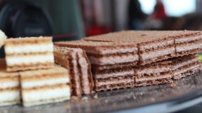 45 Yıllık Kalıplarla Ve Özel Tarifle Ev Yapımı Gofret Üretmeye Başladı