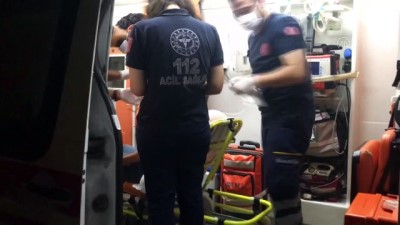 Adana'da Bıçakla Yaralanan Kişi Hastaneye Kaldırıldı