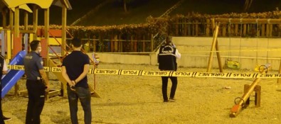 Arnavutköy'de Çocuk Parkında Silahlı Saldırı Açıklaması 1 Yaralı