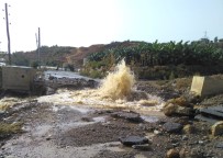 Patlayan Sulama Borusu Tarım Alanlarını Sular İçinde Bıraktı Haberi
