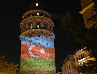 Azerbaycan Bayrağı Galata Kulesi'nde!