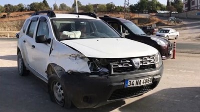 Karabük'te Otomobil İle Cip Çarpıştı Açıklaması 5 Yaralı