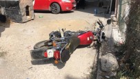 Otomobil Motosiklete Çarptı Açıklaması 2 Yaralı