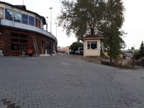 Taksici Esnafı İstedi, Belediye Taksi Durağını Kapattı