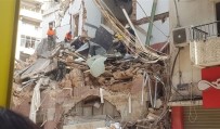 Beyrut'ta Enkaz Altında Canlı Olabileceği Düşünülen Binada Çalışmalar Durduruldu