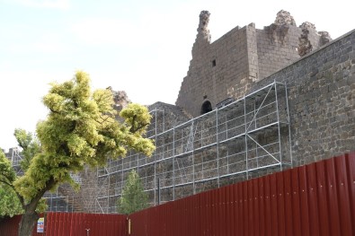 Diyarbakır Surlarında Restore Başladı