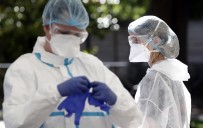 Fransa'da Covid-19 Salgınında Vaka Sayıları 7 Binin Üzerinde Seyrediyor