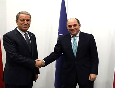 Bakan Akar'dan kritik görüşme!