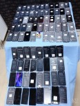Bitlis'te 86 Adet Kaçak Cep Telefonu Ele Geçirildi