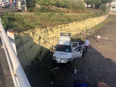 Kahvaltıya Gittiği Karı Kocayı Vurup Aracında İntihar Etti