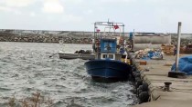 Karadeniz'deki Şiddetli Rüzgar Kastamonulu Balıkçılara Zor Anlar Yaşattı Haberi