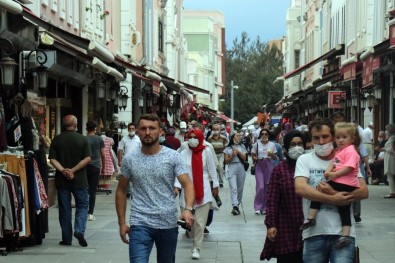 Denetleme Sonrası Ekipler Gitti, Maskeler İndi